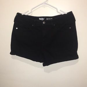 black jean shorts